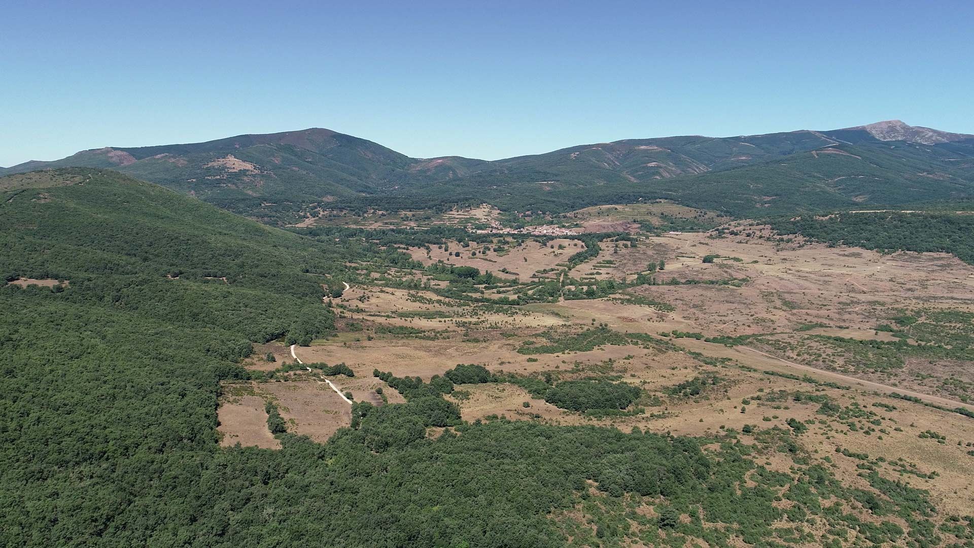 Vista_aérea_tramo_7_Vía_Verde_Sierra_de_la_Demanda