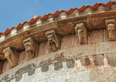La_Iglesia_de_San_Miguel_de_Arcángel_detalle