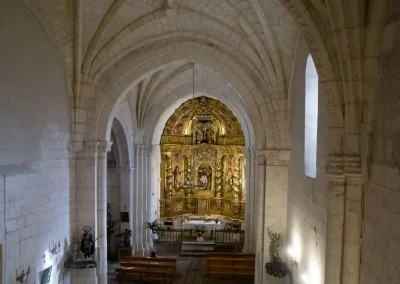 La_Iglesia_de_San_Miguel_de_Arcángel_interior
