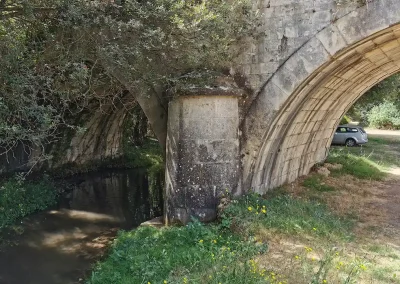 Puente_de_piedra_del_ferrocarril_Arlanzón
